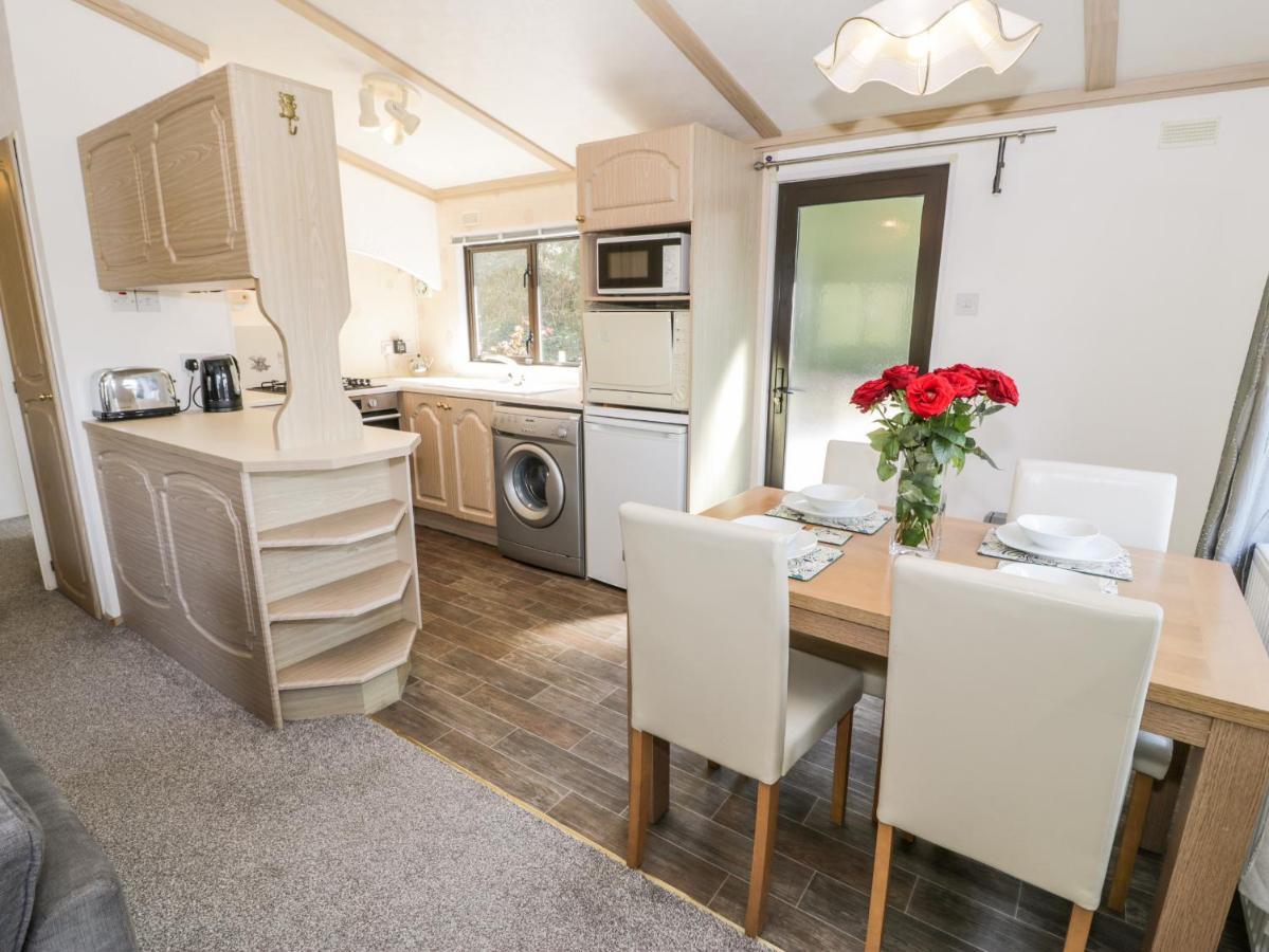 Springtime Lodge Llanddulas 외부 사진