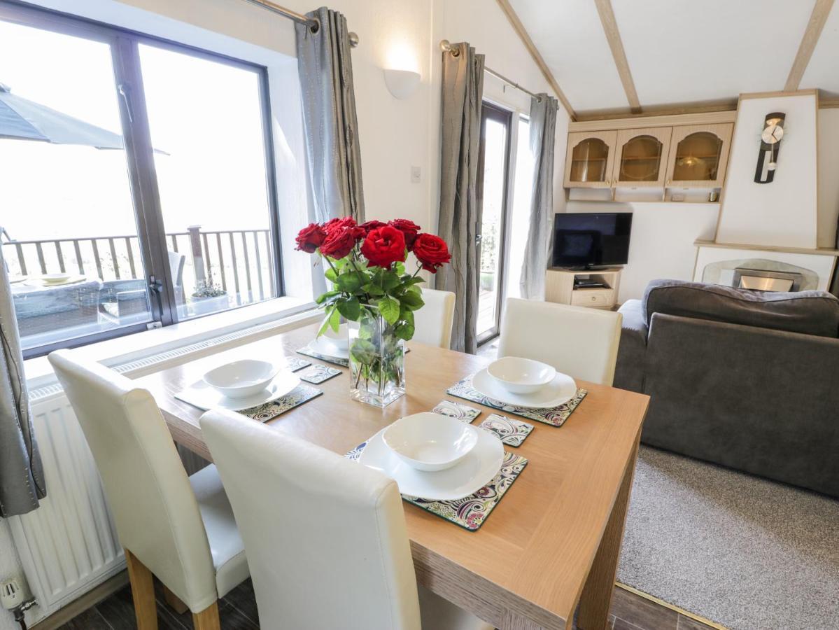 Springtime Lodge Llanddulas 외부 사진